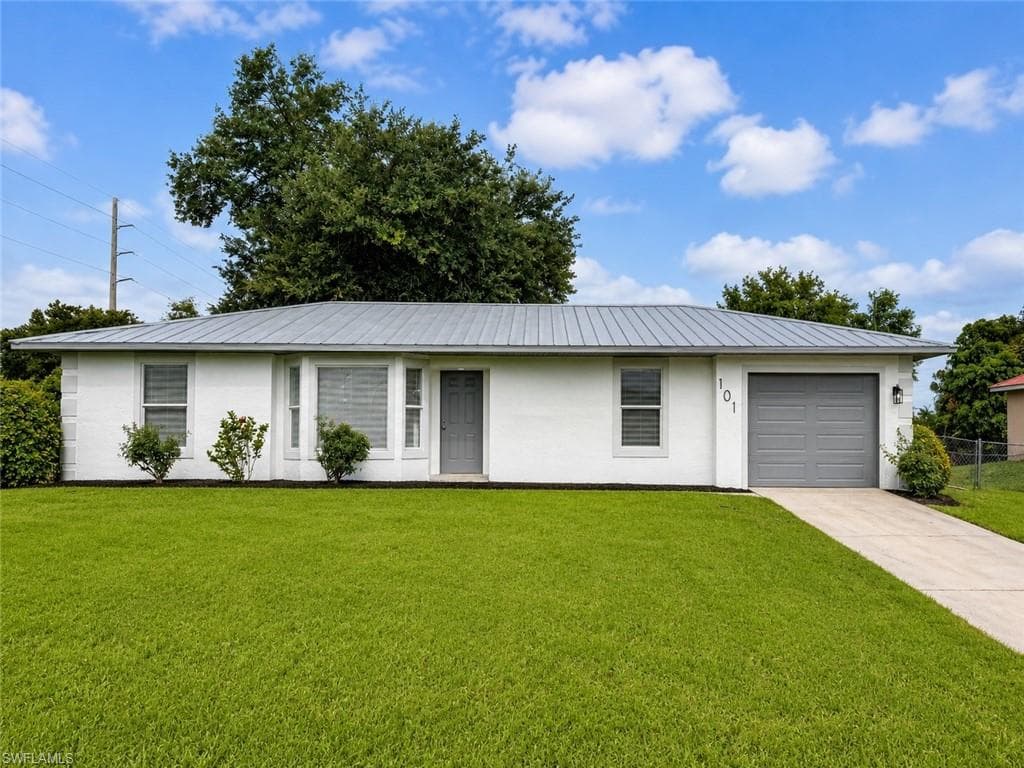 101 Curtis AVE N LEHIGH ACRES, FL 33971