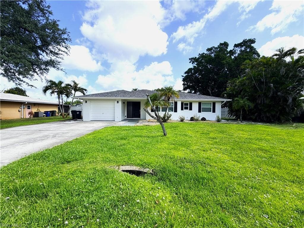 1637 S Mayfair RD FORT MYERS, FL 33919