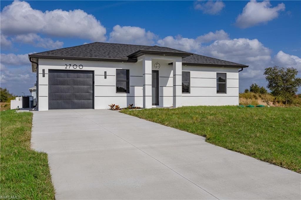 2700 49th ST SW LEHIGH ACRES, FL 33976