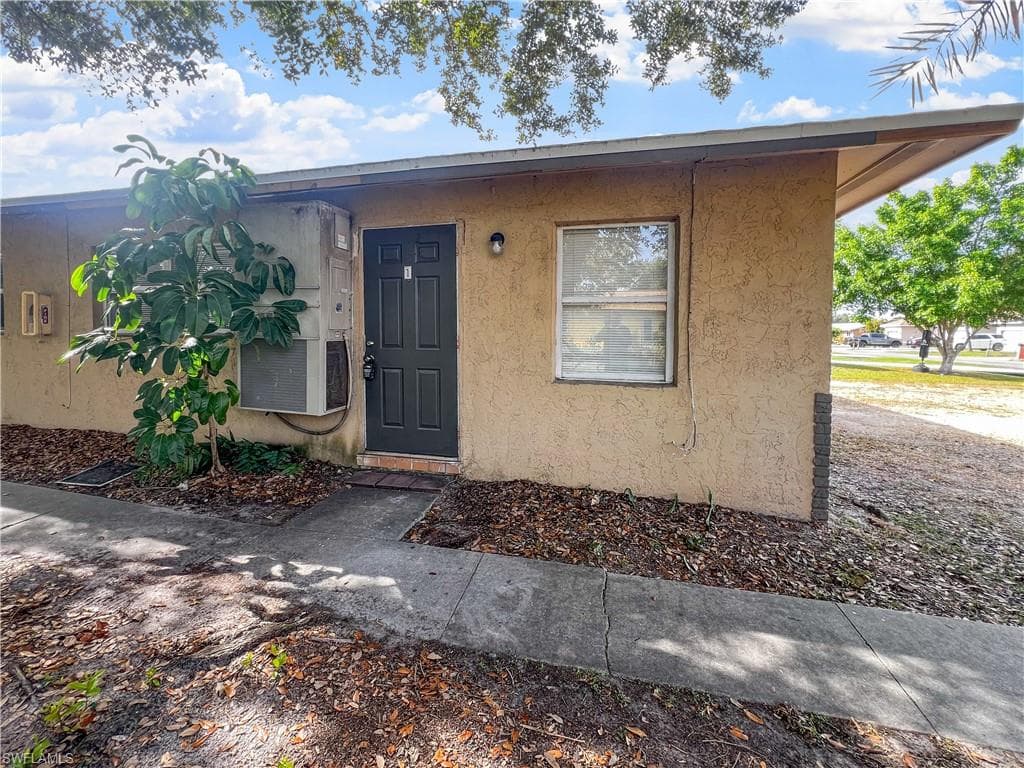 13037 1st ST 1 FORT MYERS, FL 33905