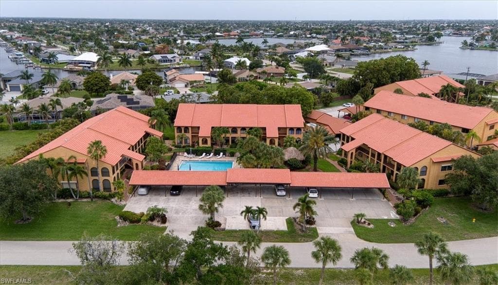 5510 SW 4th PL 305 CAPE CORAL, FL 33914