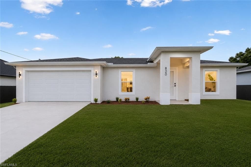 820 Lamar ST E LEHIGH ACRES, FL 33974