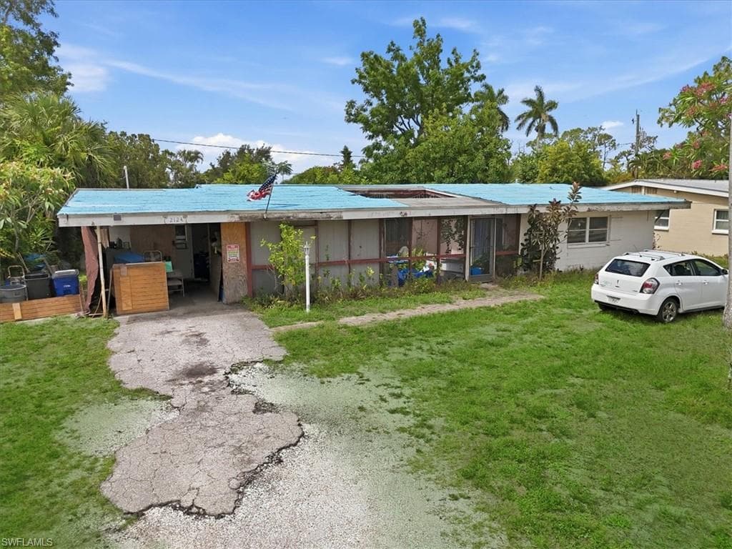 2124 Sunrise BLVD FORT MYERS, FL 33907