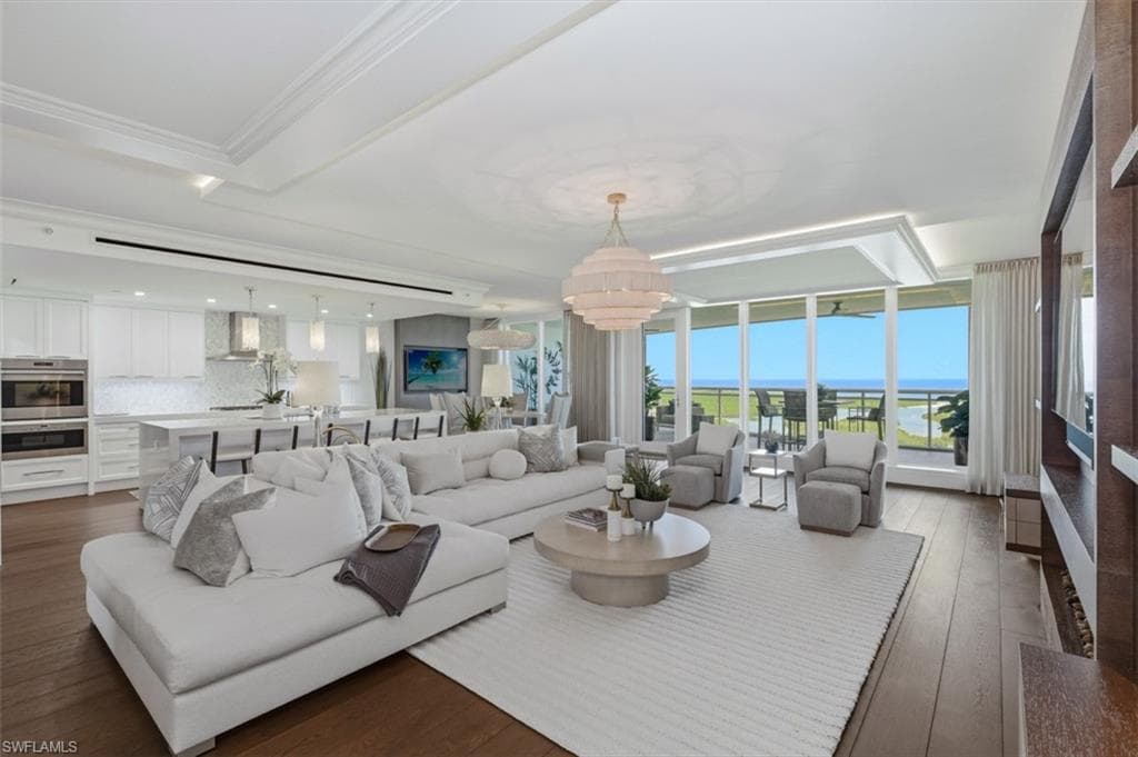 13915 Old Coast RD 2005 NAPLES, FL 34110