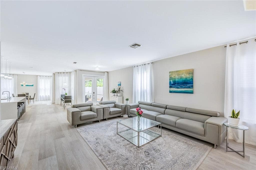 8260 Laurel Lakes BLVD NAPLES, FL 34119