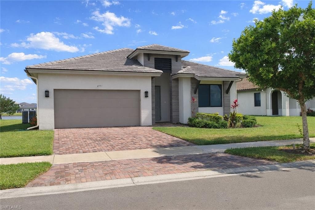 4993 Ofanto LN W AVE MARIA, FL 34142
