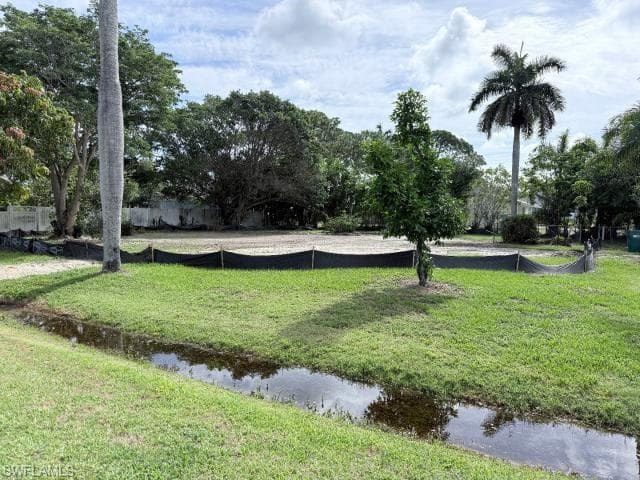 2195 Palm ST NAPLES, FL 34112