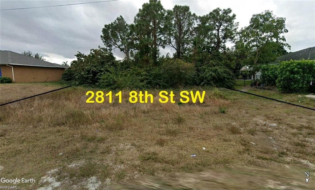 2811 8th ST SW LEHIGH ACRES, FL 33976