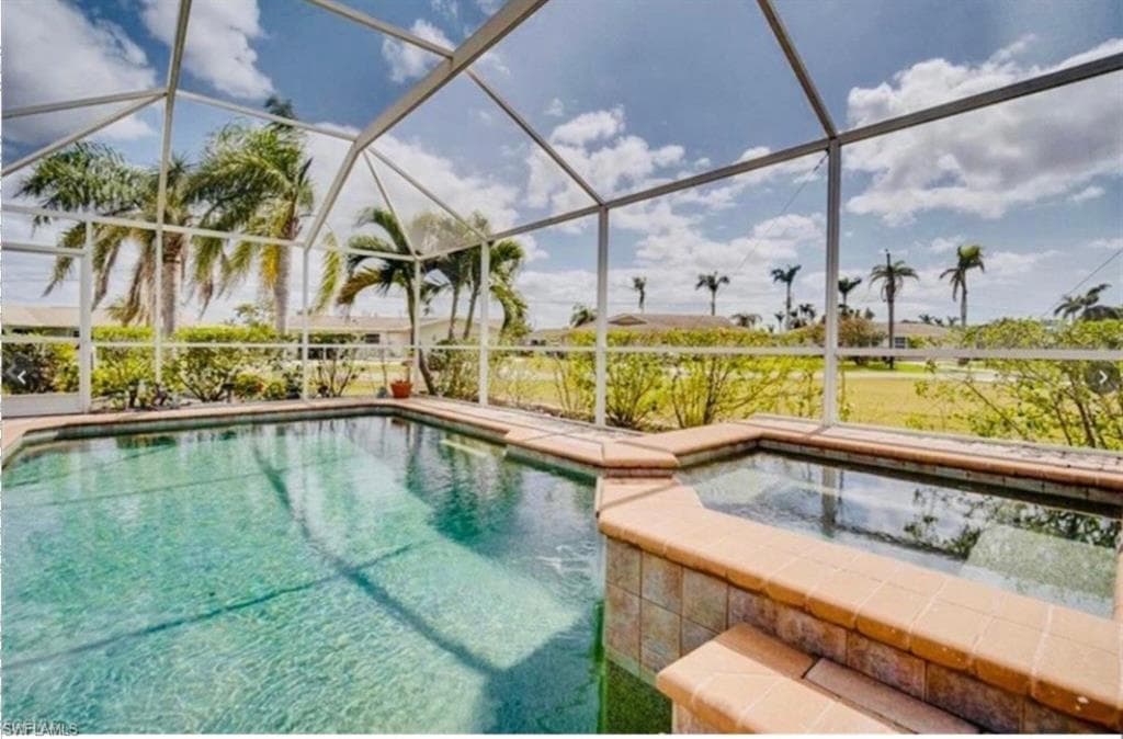 136 SE 45th TER CAPE CORAL, FL 33904