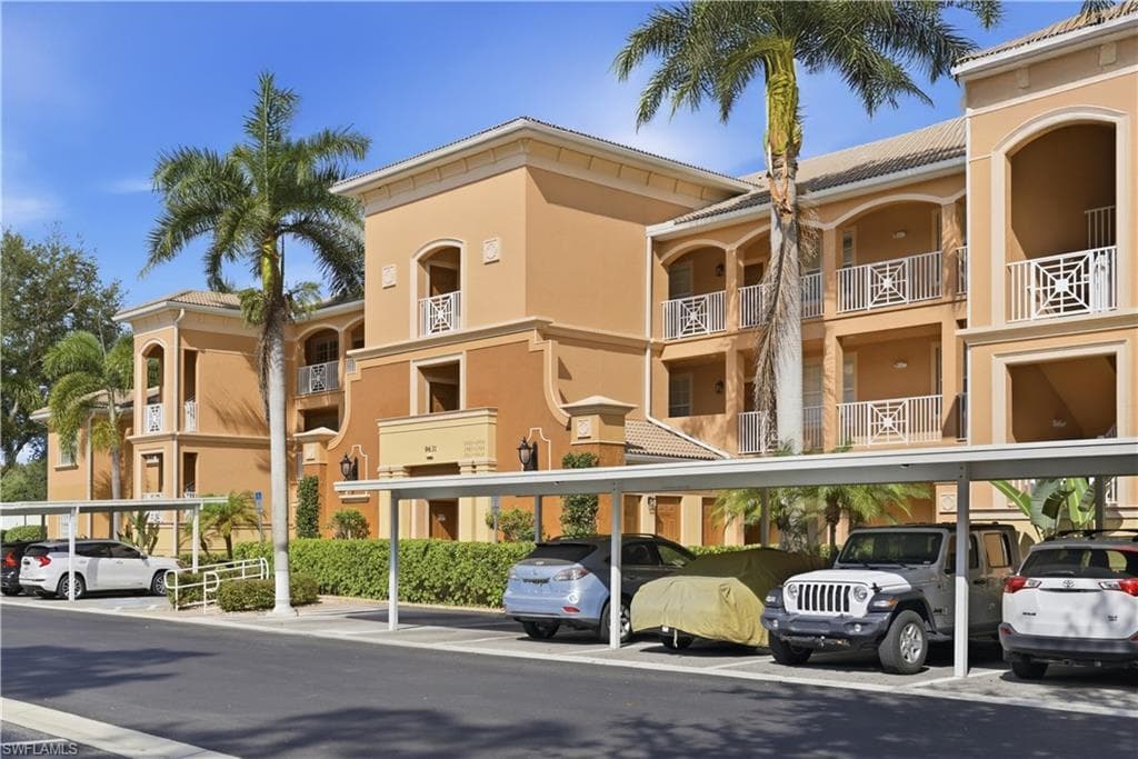 9631 Spanish Moss WAY 3922 BONITA SPRINGS, FL 34135