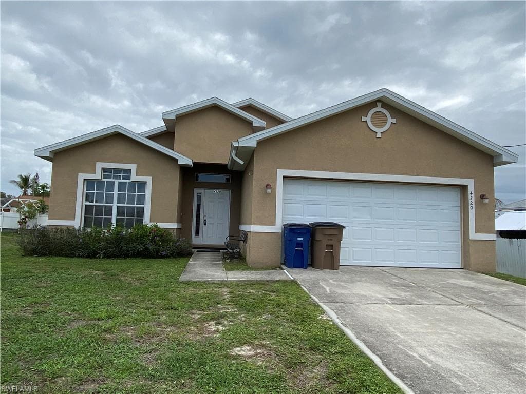 4320 12th ST W LEHIGH ACRES, FL 33971