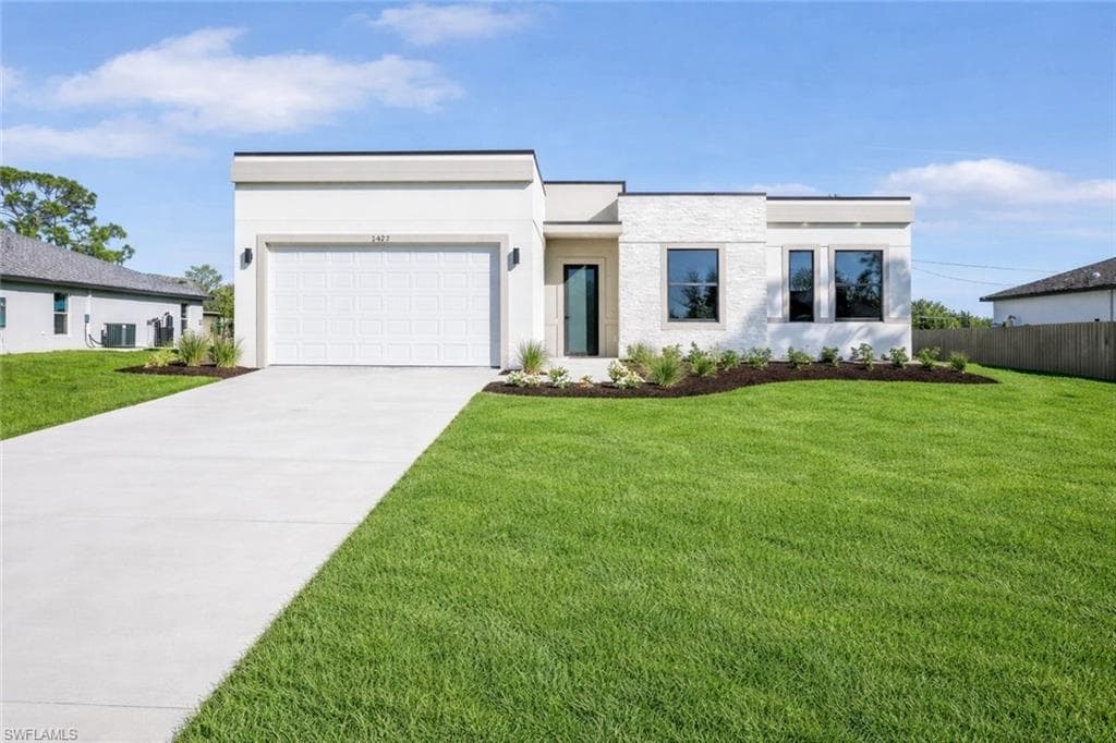 1100 19th ST CAPE CORAL, FL 33909