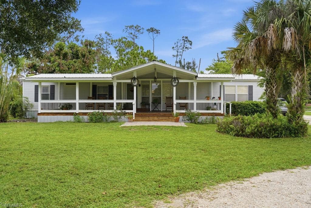 3700 Fort Adams AVE LABELLE, FL 33935