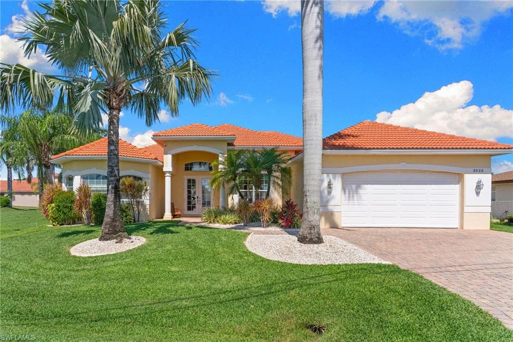 3522 19th AVE CAPE CORAL, FL 33904