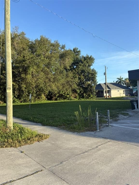 1925 Suwanee AVE FORT MYERS, FL 33901