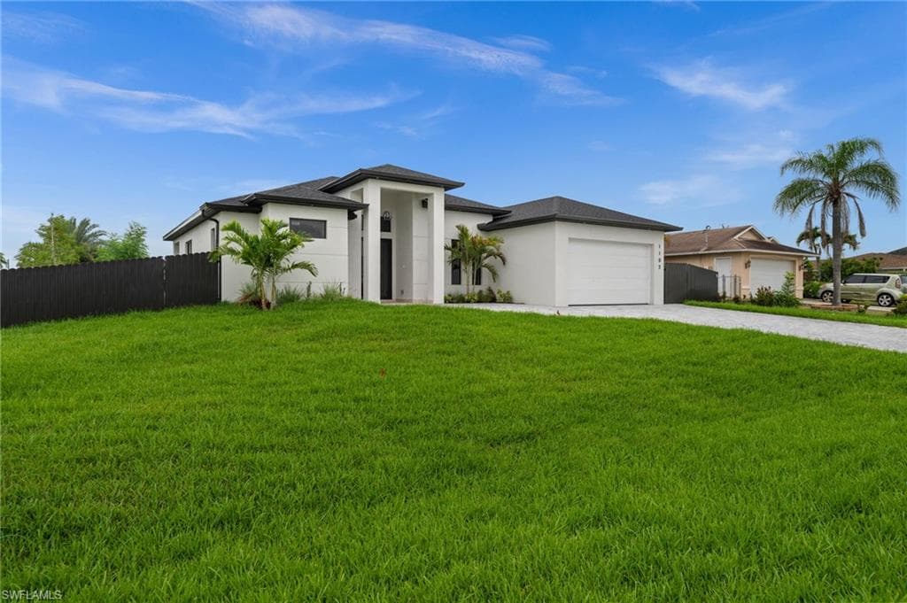 1102 SW 42nd ST CAPE CORAL, FL 33914
