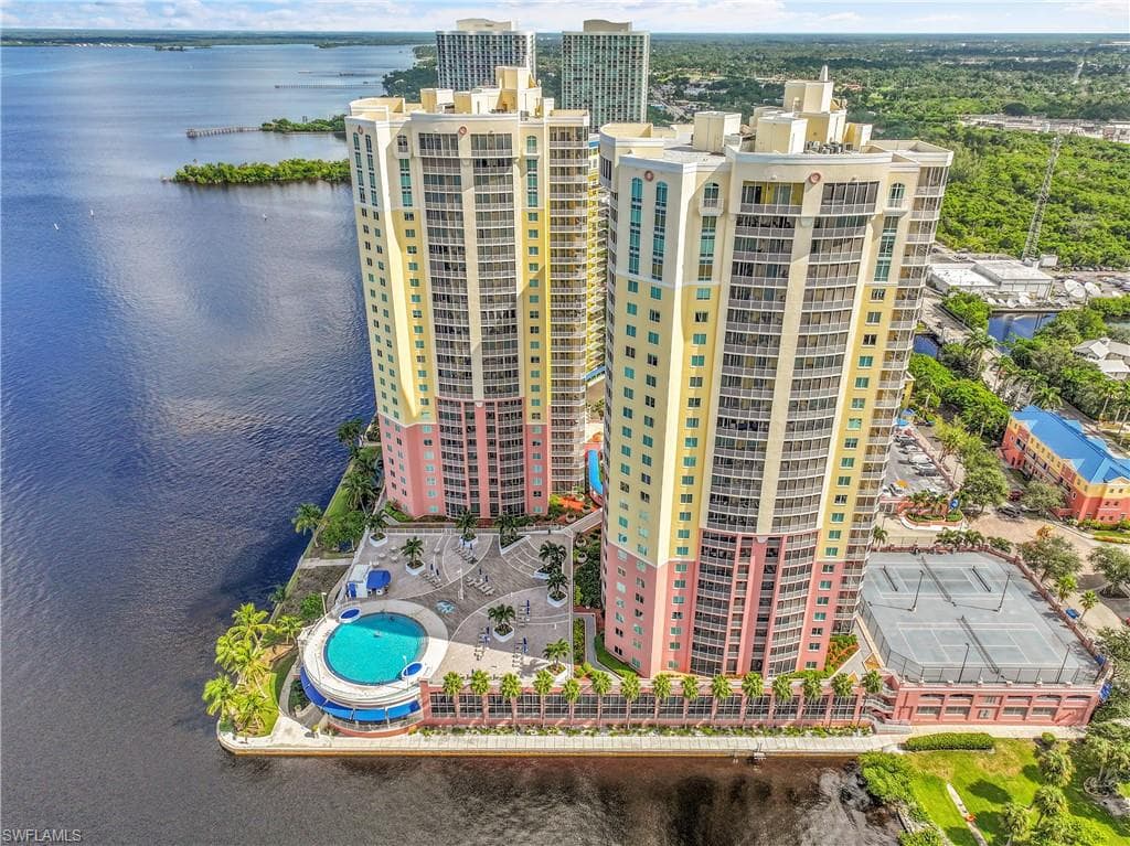 2743 1st ST 1006 FORT MYERS, FL 33916