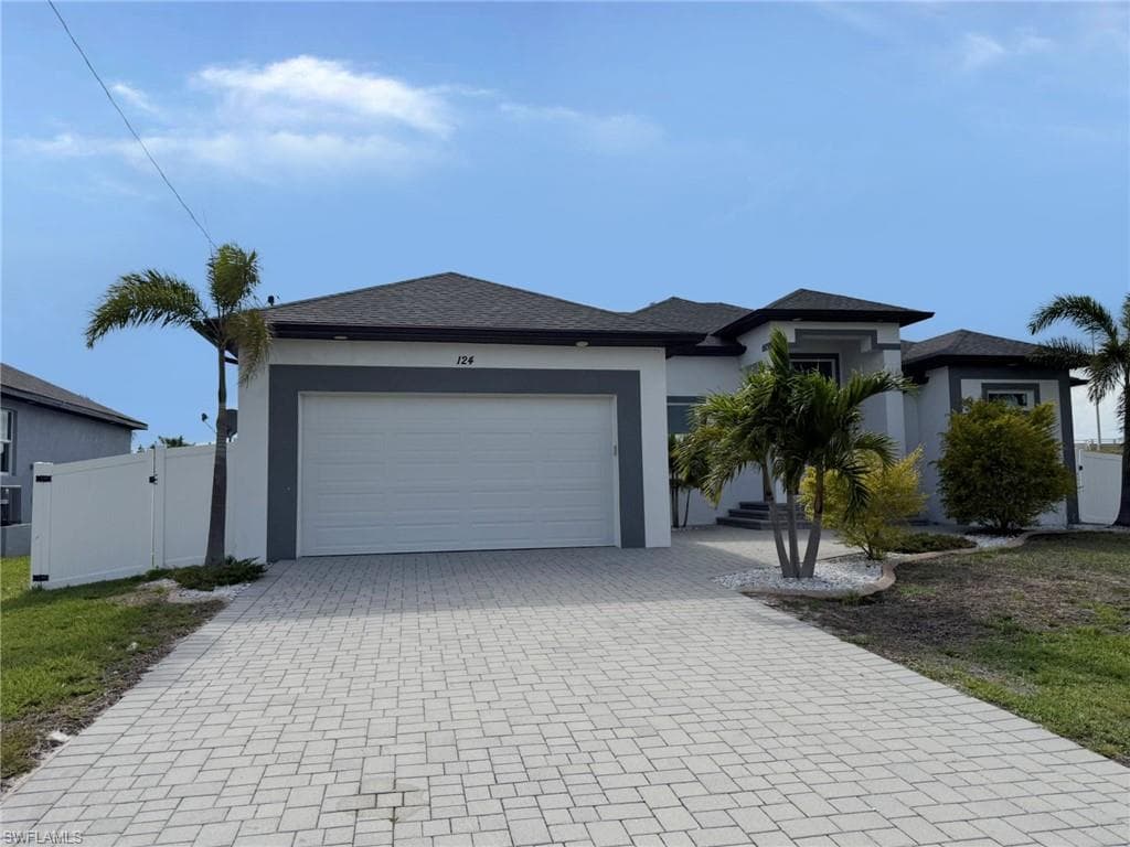 124 SW 31st PL CAPE CORAL, FL 33991