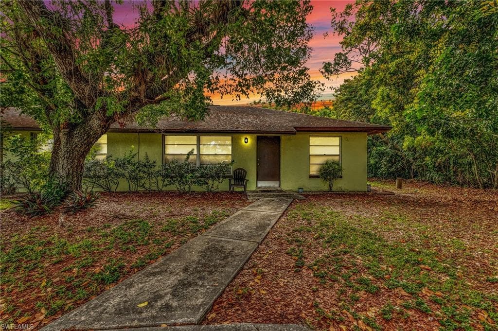 18617/18619 Bartow BLVD FORT MYERS, FL 33967