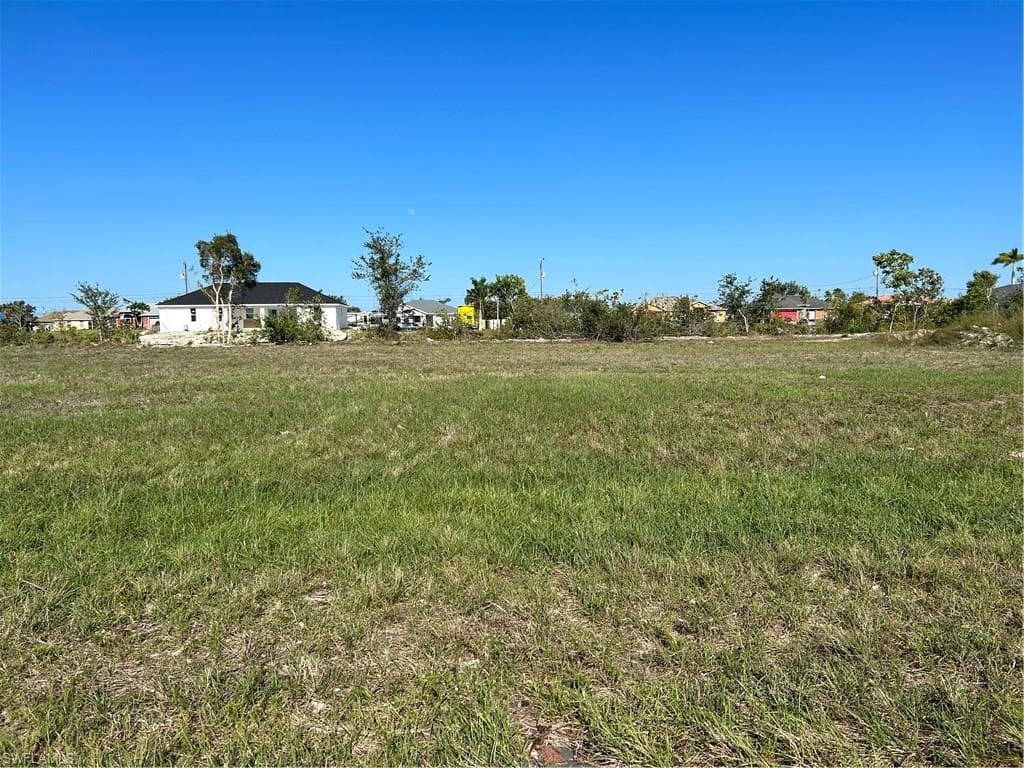 1313 NE 1st AVE CAPE CORAL, FL 33909