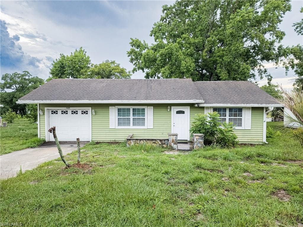 7425 GALLOWAY RD WEEKI WACHEE, FL 34613