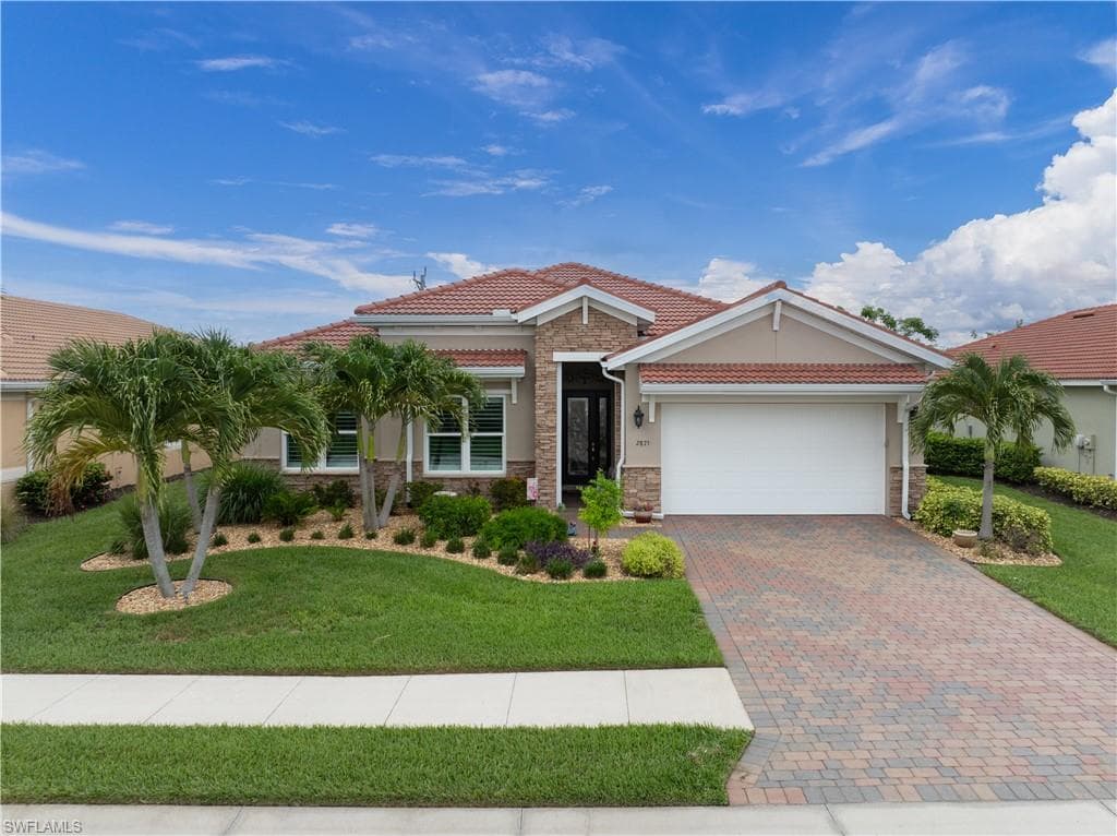 2875 Sunset Pointe CIR E CAPE CORAL, FL 33914