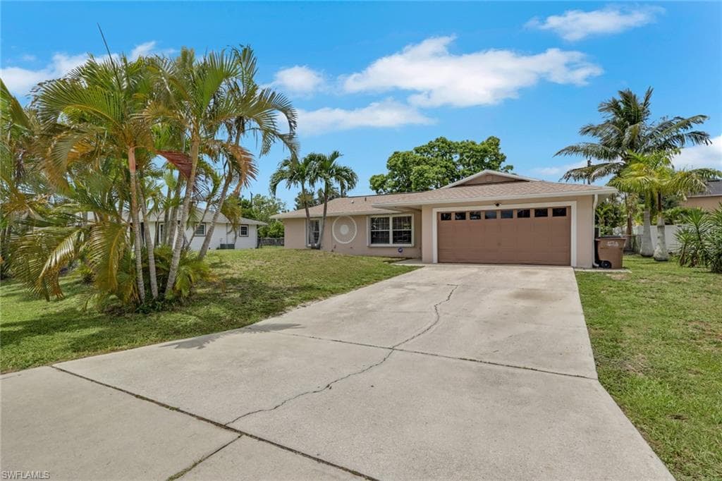 621 SW 29th TER CAPE CORAL, FL 33914