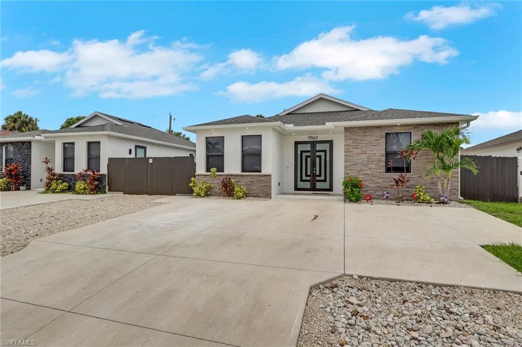 11563 Saunders AVE BONITA SPRINGS, FL 34135