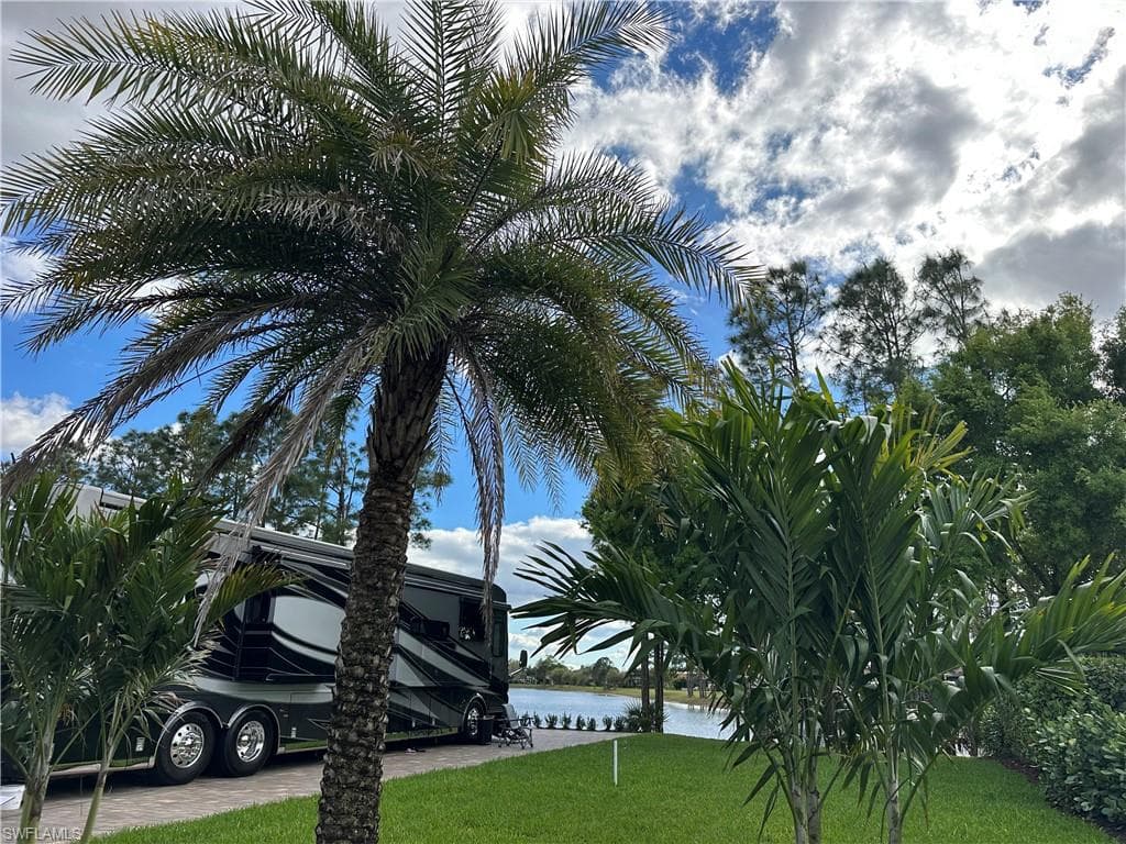 13881 Golden Palms CIR FORT MYERS, FL 33913