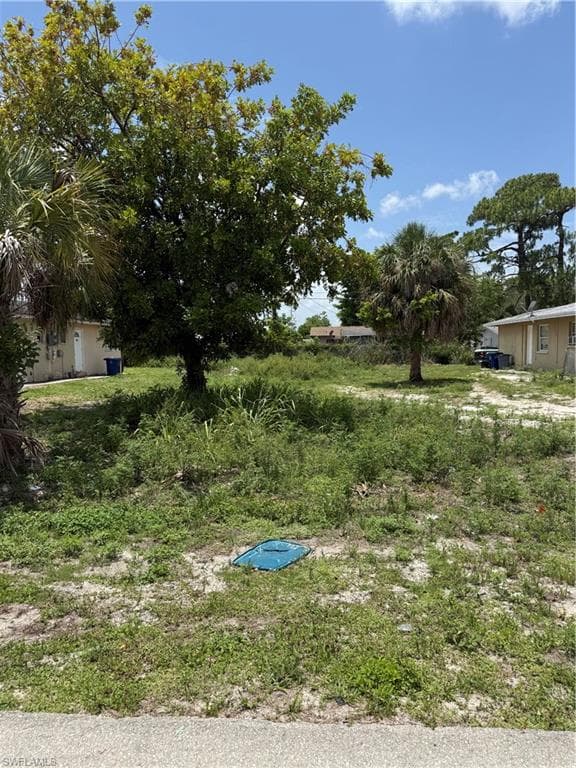 5540 6th AVE FORT MYERS, FL 33907