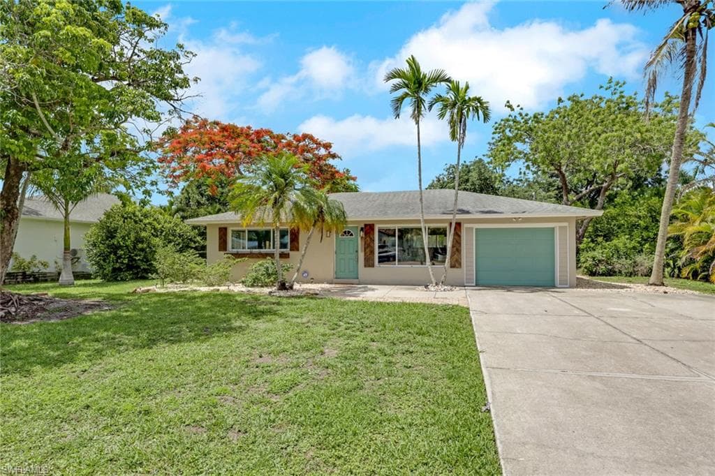 10271 Carolina ST BONITA SPRINGS, FL 34135