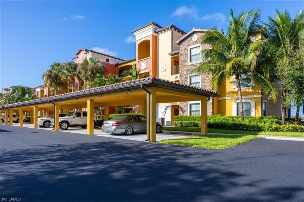 17981 Bonita National BLVD 711 BONITA SPRINGS, FL 34135