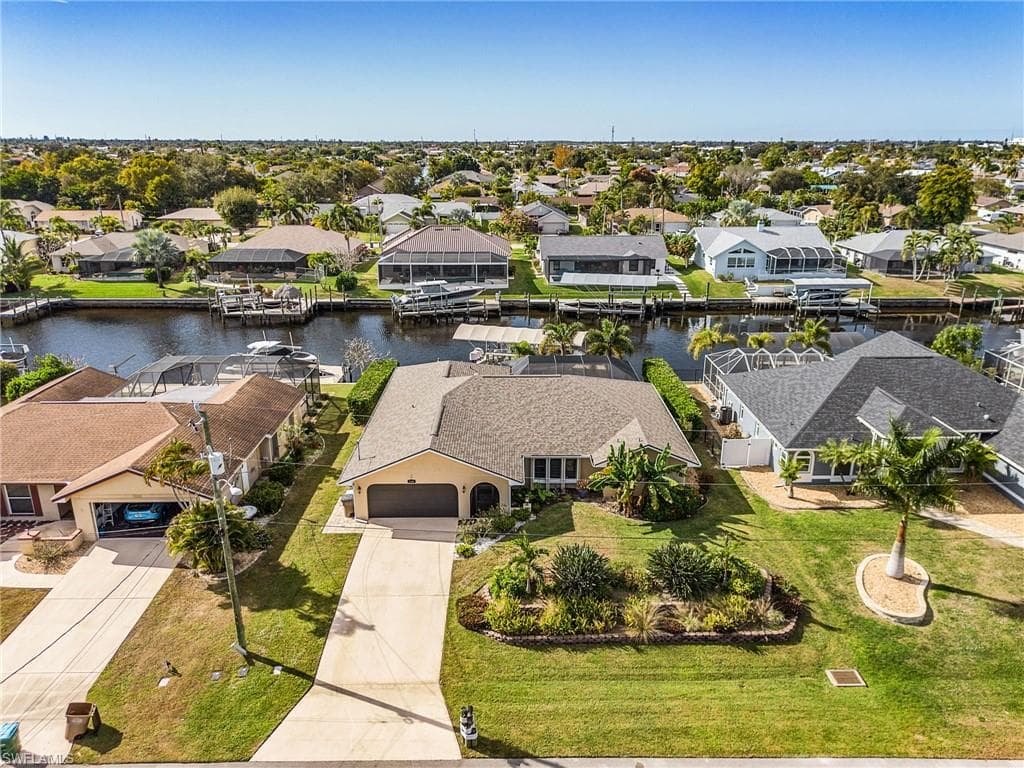 1102 SE 21st AVE CAPE CORAL, FL 33990