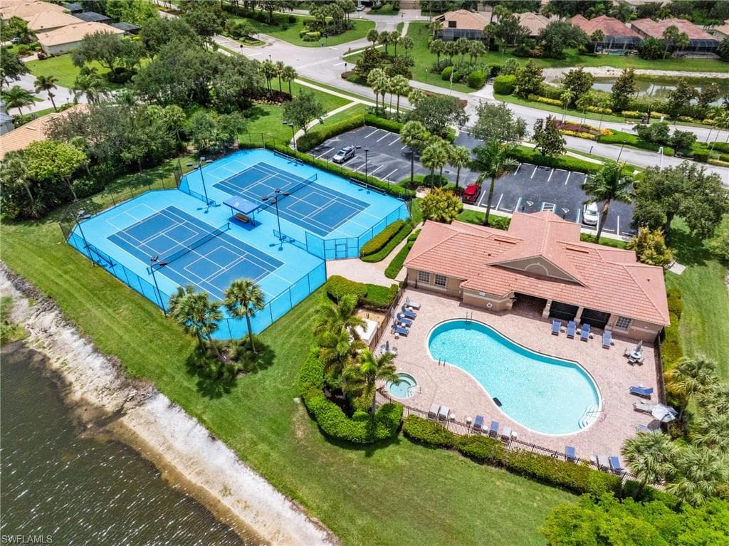 26351 Stonewall LN BONITA SPRINGS, FL 34135