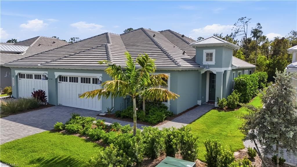 8905 Yucatan CT NAPLES, FL 34112