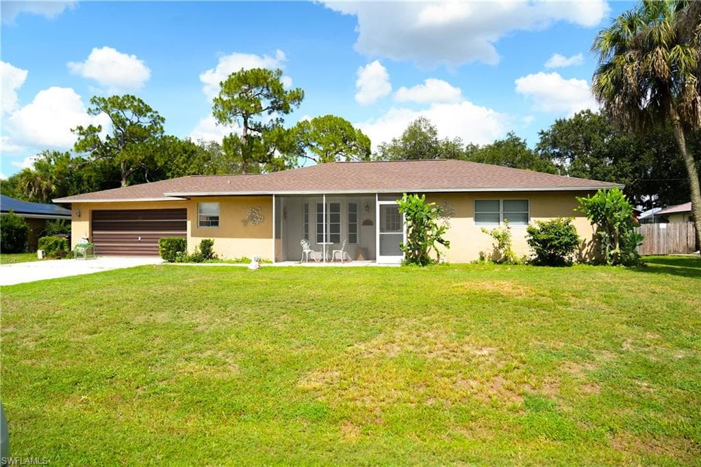 114 Greenwood AVE LEHIGH ACRES, FL 33936
