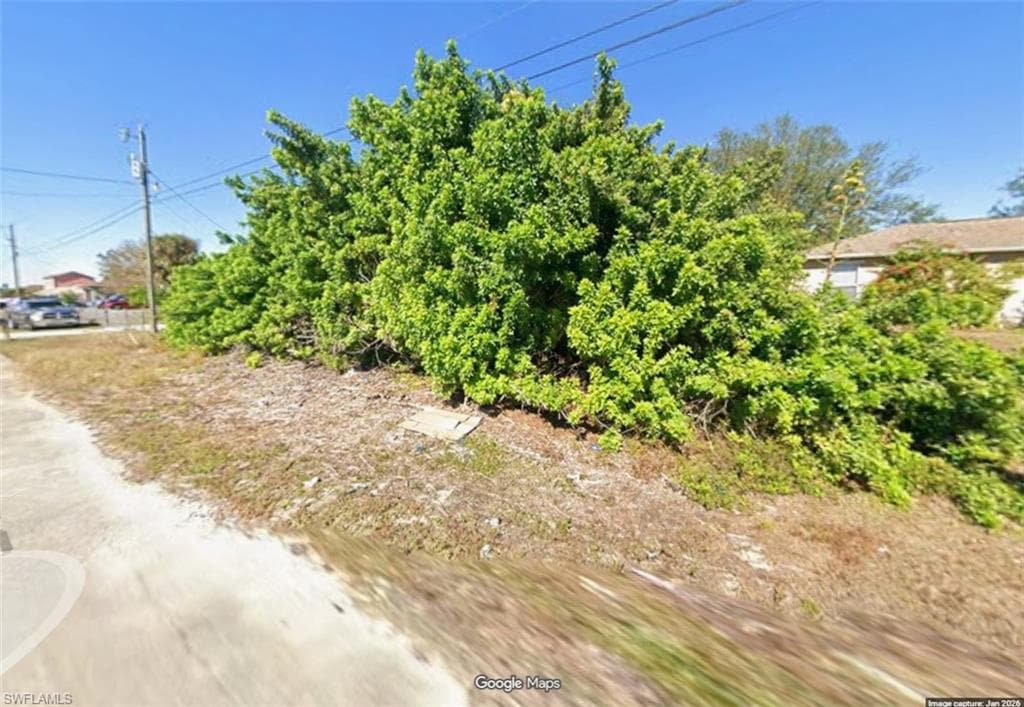 4012 26th ST SW LEHIGH ACRES, FL 33976
