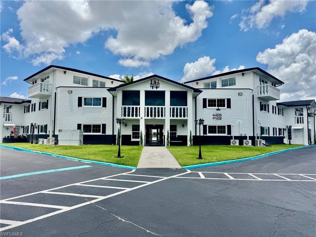 3706 Broadway 12 FORT MYERS, FL 33901