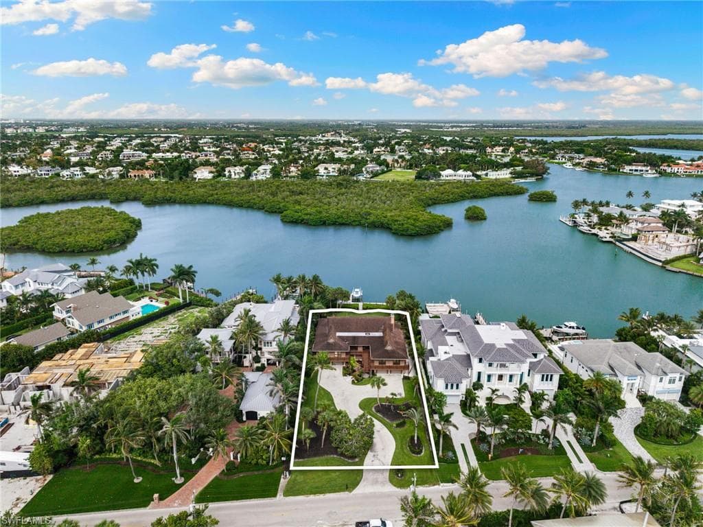 3695 Gordon DR NAPLES, FL 34102