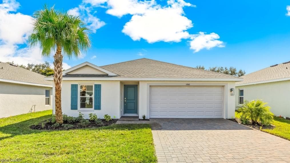 516 ILARIA CT LEHIGH ACRES, FL 33936