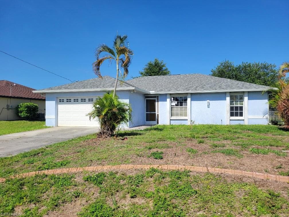 208 NW 4th AVE CAPE CORAL, FL 33993