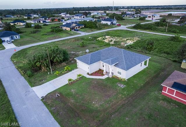 2911 48th ST SW LEHIGH ACRES, FL 33976