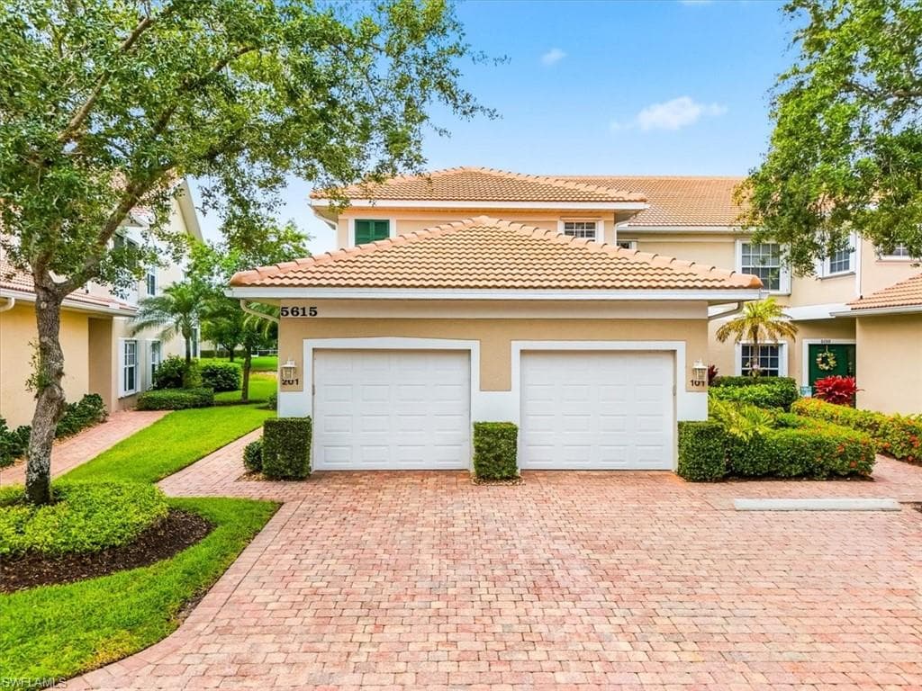 5615 Sherborn DR 201 NAPLES, FL 34110