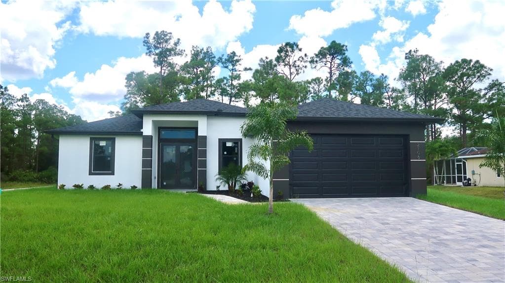 2106 E 13th ST LEHIGH ACRES, FL 33972