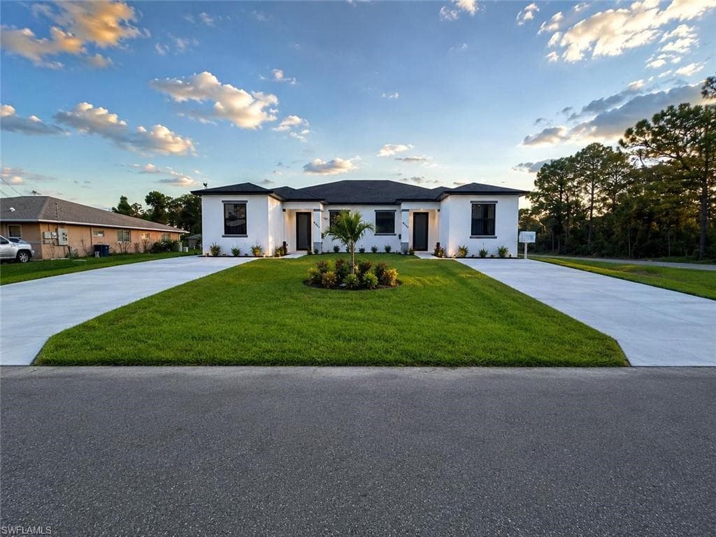 4663 30th ST SW LEHIGH ACRES, FL 33973