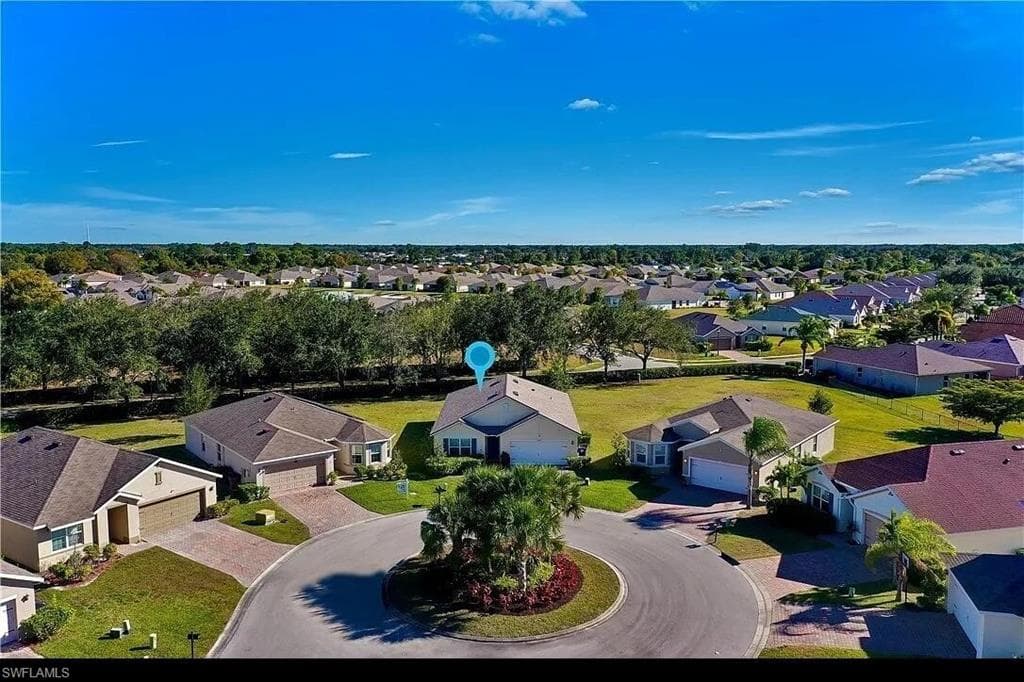 10357 Silver Pond LN LEHIGH ACRES, FL 33936