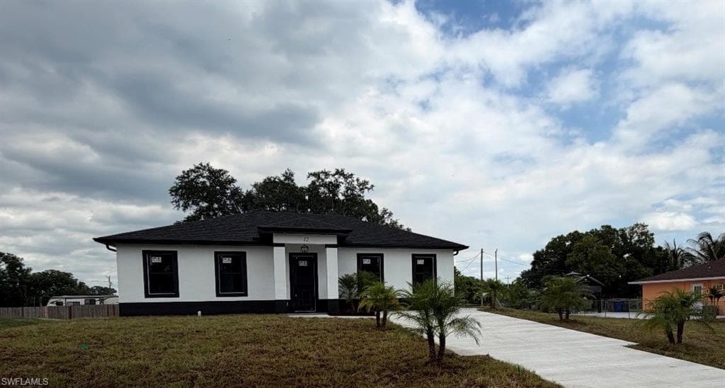 12 Calvin AVE LEHIGH ACRES, FL 33936