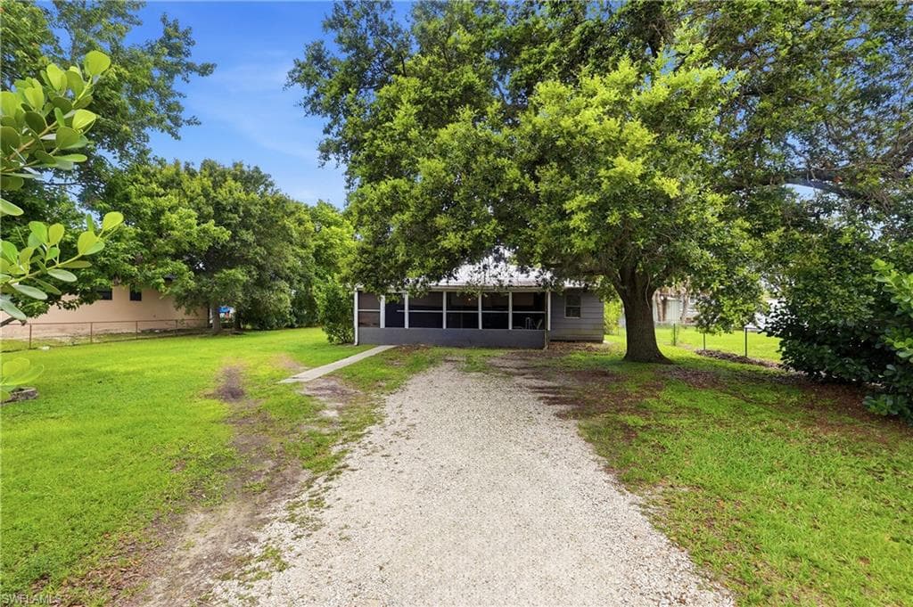 133 2nd ST NAPLES, FL 34113