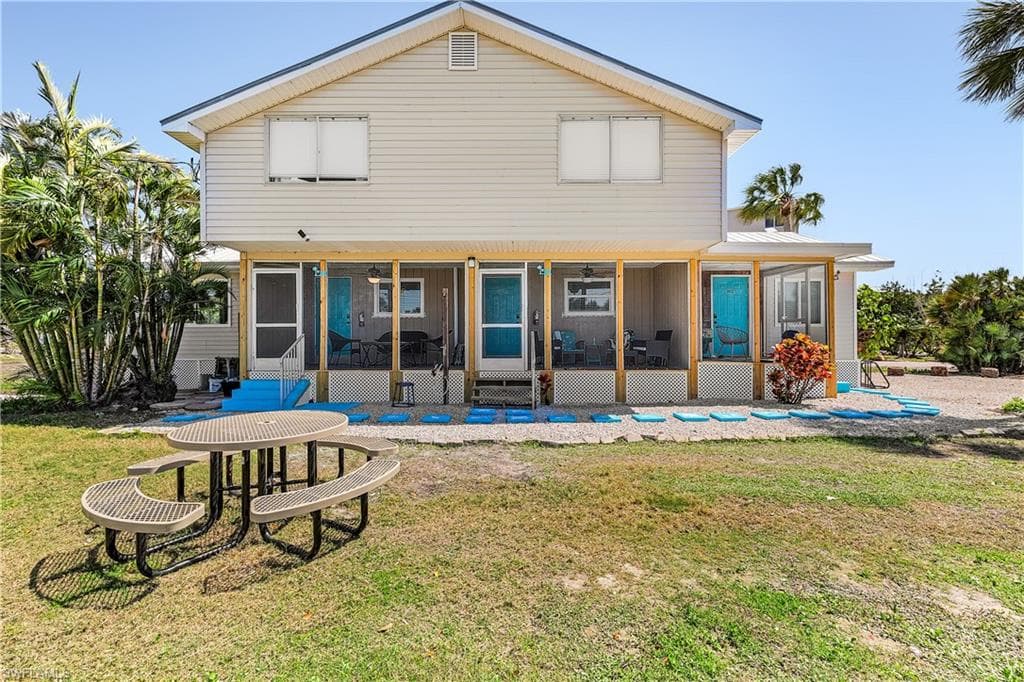 610 Donax ST 311 SANIBEL, FL 33957