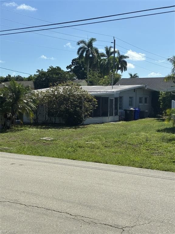 3647 Kelly ST FORT MYERS, FL 33901